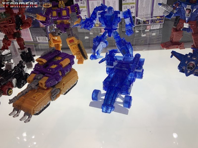 SDCC 2019  Ratchet, Impactor  Holo Mirage Powerdasher  Greenlight  (1 of 29)